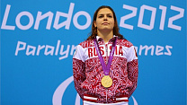 Восьмикратная паралимпийская чемпионка по плаванию Оксана Савченко стала лауреатом премии "Серебряная лань", которая вручается  Федерацией спортивных журналистов России  лучшим спортсменам   2012  года