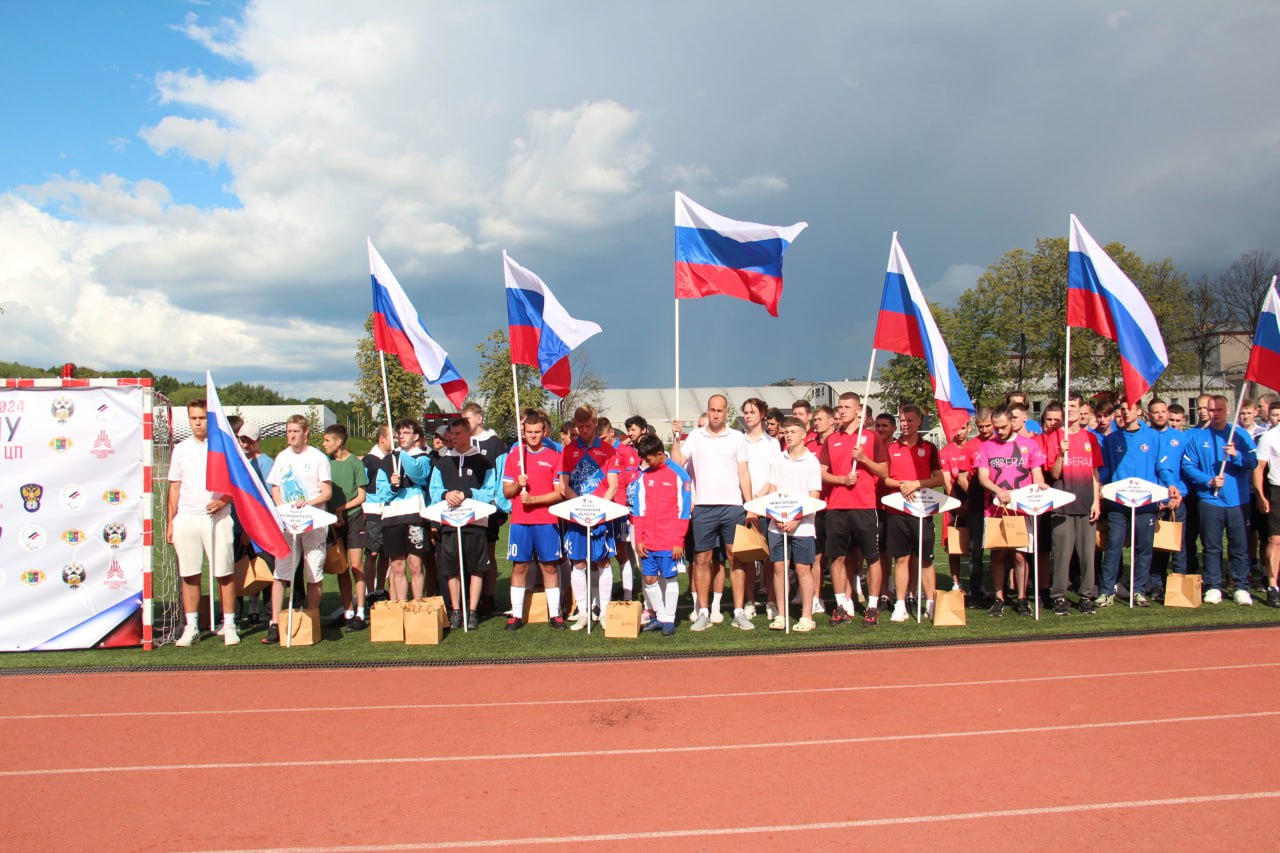 10 команд ведут борьбу за медали чемпионата России по футболу лиц с заболеванием ЦП