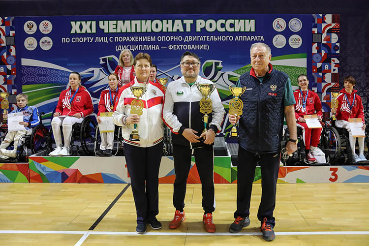 В Уфе подвели итоги чемпионата России по фехтованию на колясках В Уфе подвели итоги чемпионата России по фехтованию на колясках