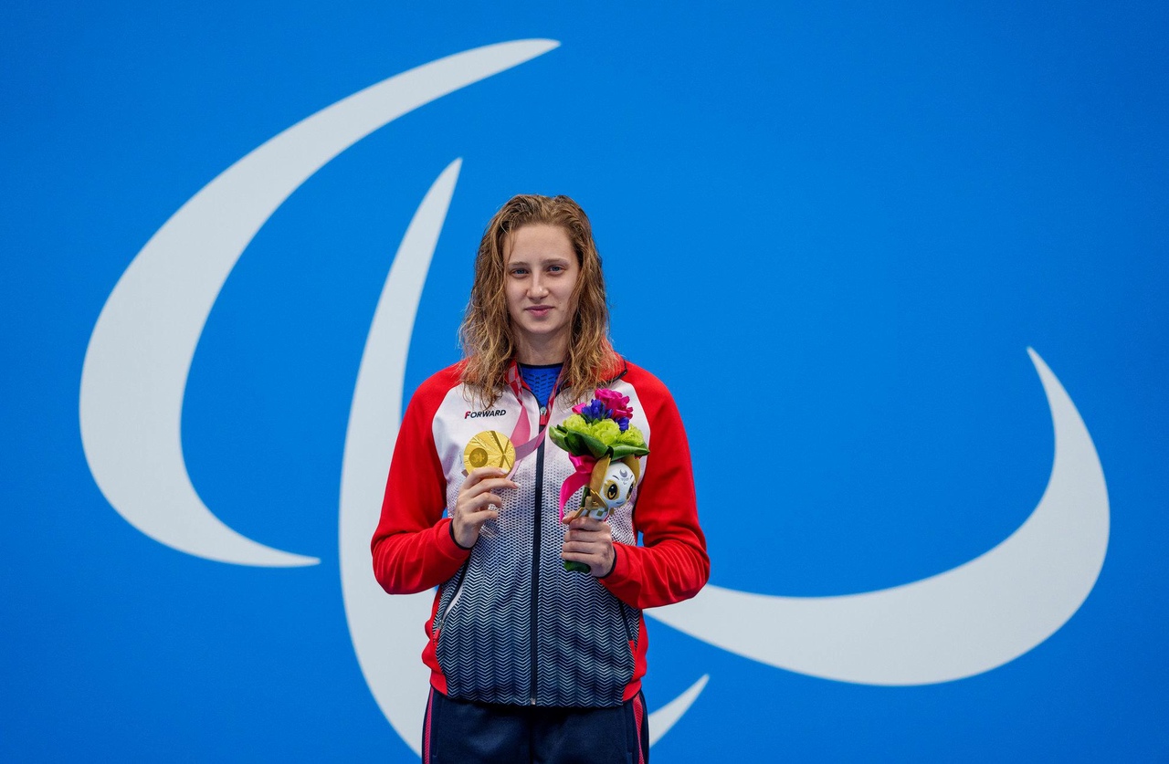 В.В. Путин поздравил победительницу XVI Паралимпийских летних игр в Токио в соревнованиях по плаванию на дистанции 200 метров вольным стилем В. Шабалину