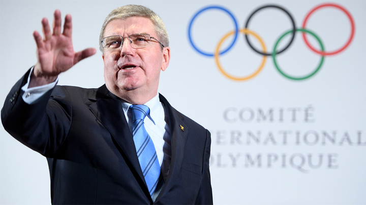 ТАСС: Томас Бах призвал спортивные организации соблюдать рекомендации МОК в отношении России