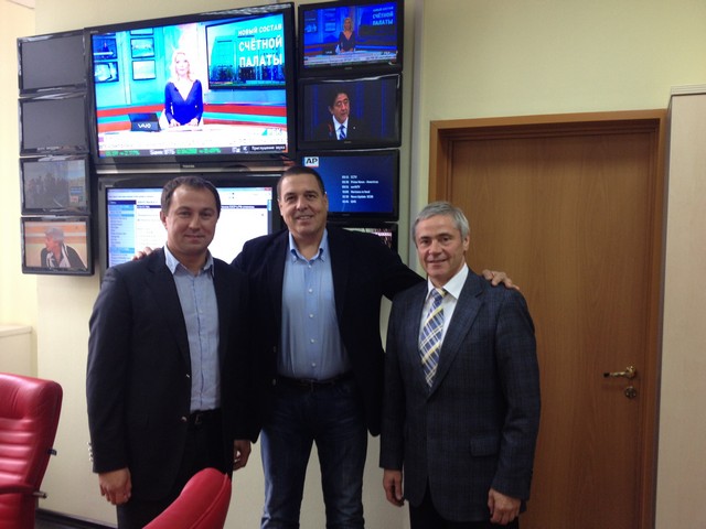 В  офисе  РБК - ТВ  состоялась встреча  П. А. Рожкова  с генеральным директором  РБК-ТВ  А. М. Любимовым