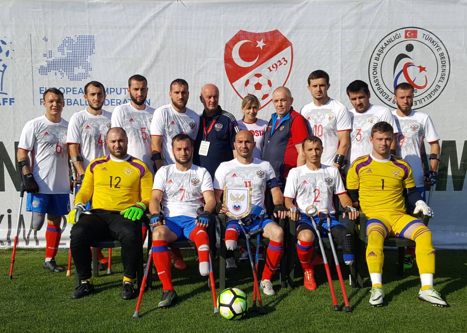 Сборная команда России по футболу ампутантов пробилась в четвертьфинал чемпионата Европы в Турции