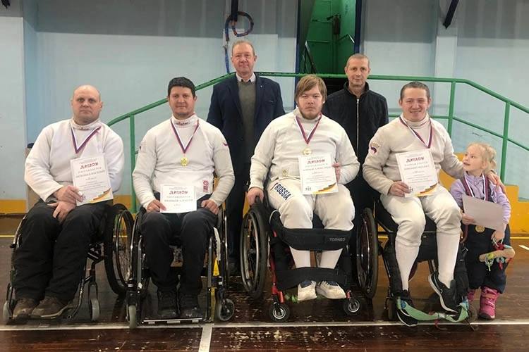 Определены победители и призеры чемпионата Сибирского федерального округа по фехтованию на колясках Определены победители и призеры чемпионата Сибирского федерального округа по фехтованию на колясках