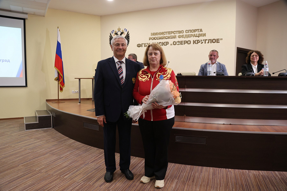 Президент ПКР П.А. Рожков вручил государственные награды Российской Федерации тренерам и спортсменам сборных команд России Президент ПКР П.А. Рожков вручил государственные награды Российской Федерации тренерам и спортсменам сборных команд России