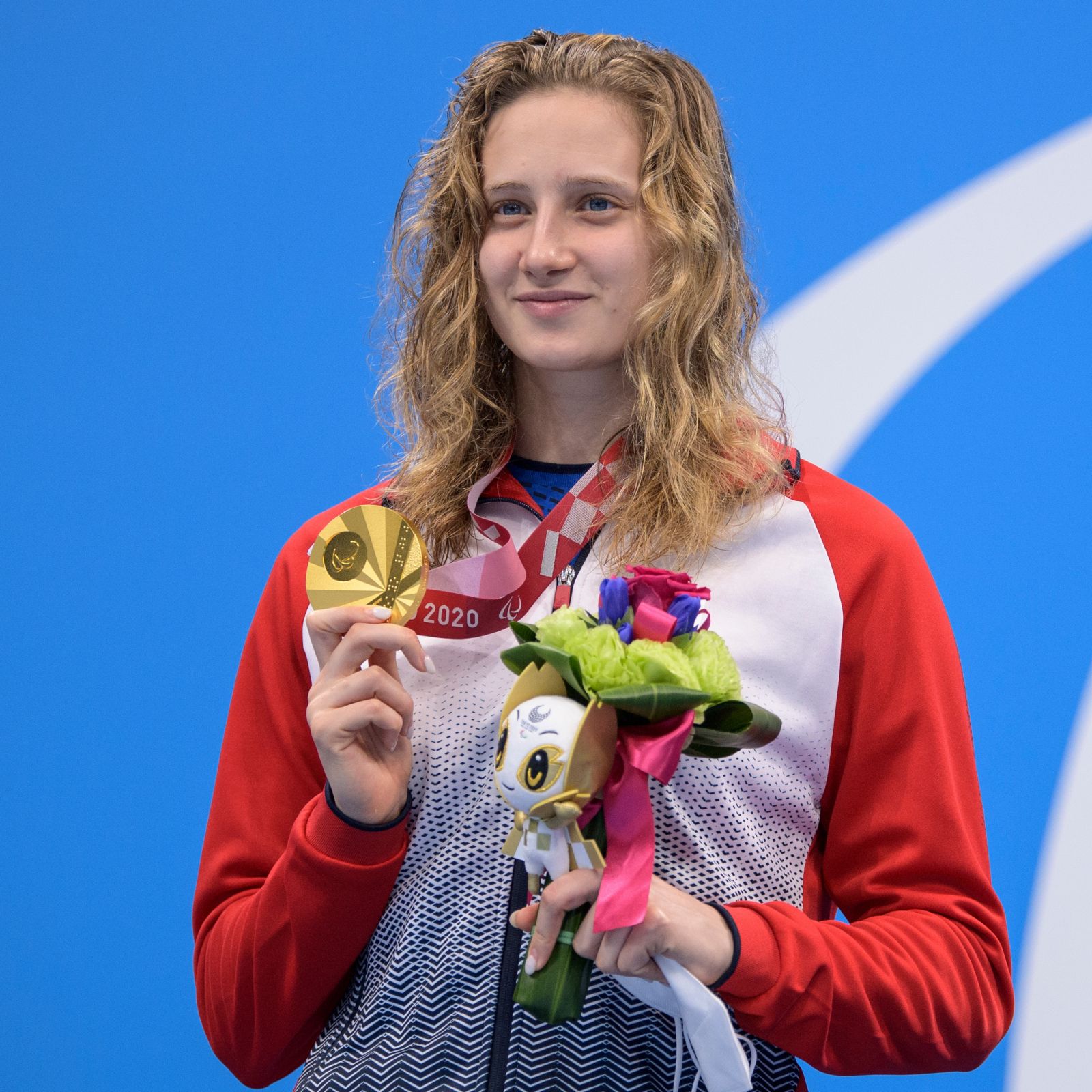 В.В. Путин поздравил чемпионку XVI Паралимпийских летних игр в Токио в соревнованиях по плаванию на дистанции 100 метров баттерфляем В. Шабалину