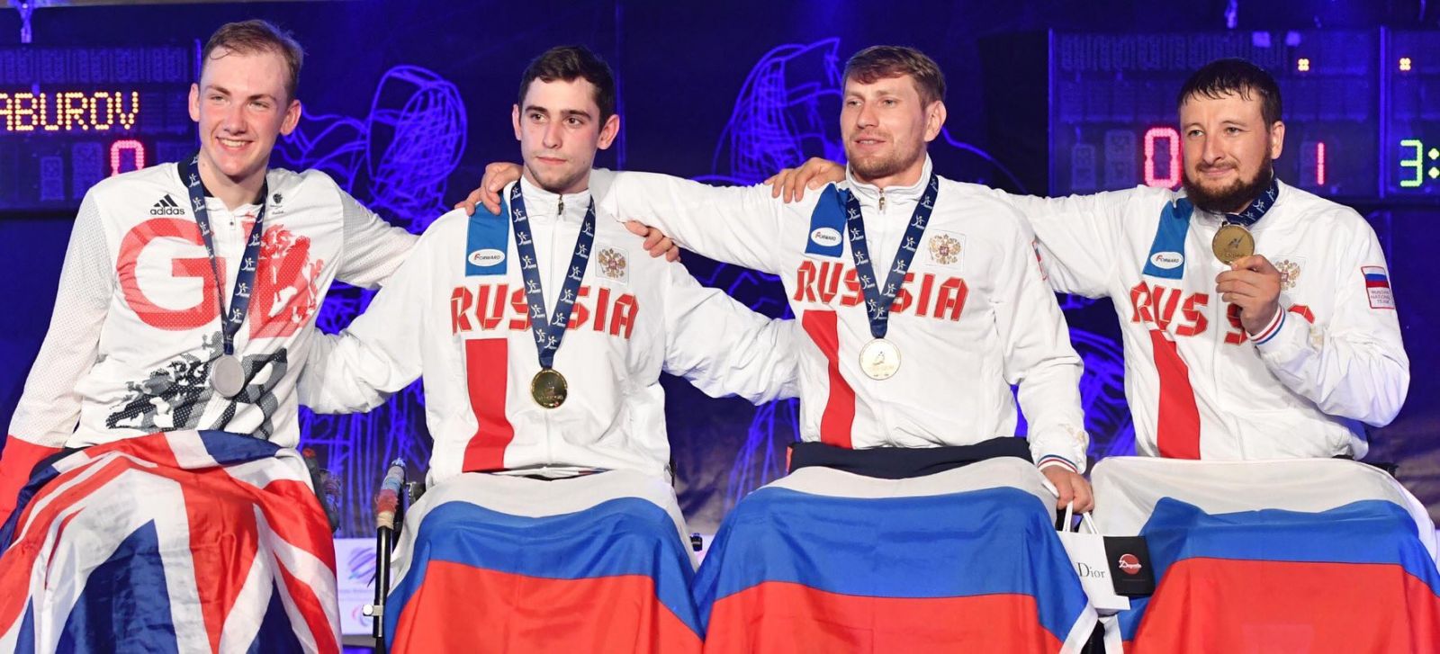 Сборная команда России по фехтованию на колясках завоевала 4 золотые, 2 серебряные и 8 бронзовых медалей по итогам трех дней чемпионата Европы в Италии
