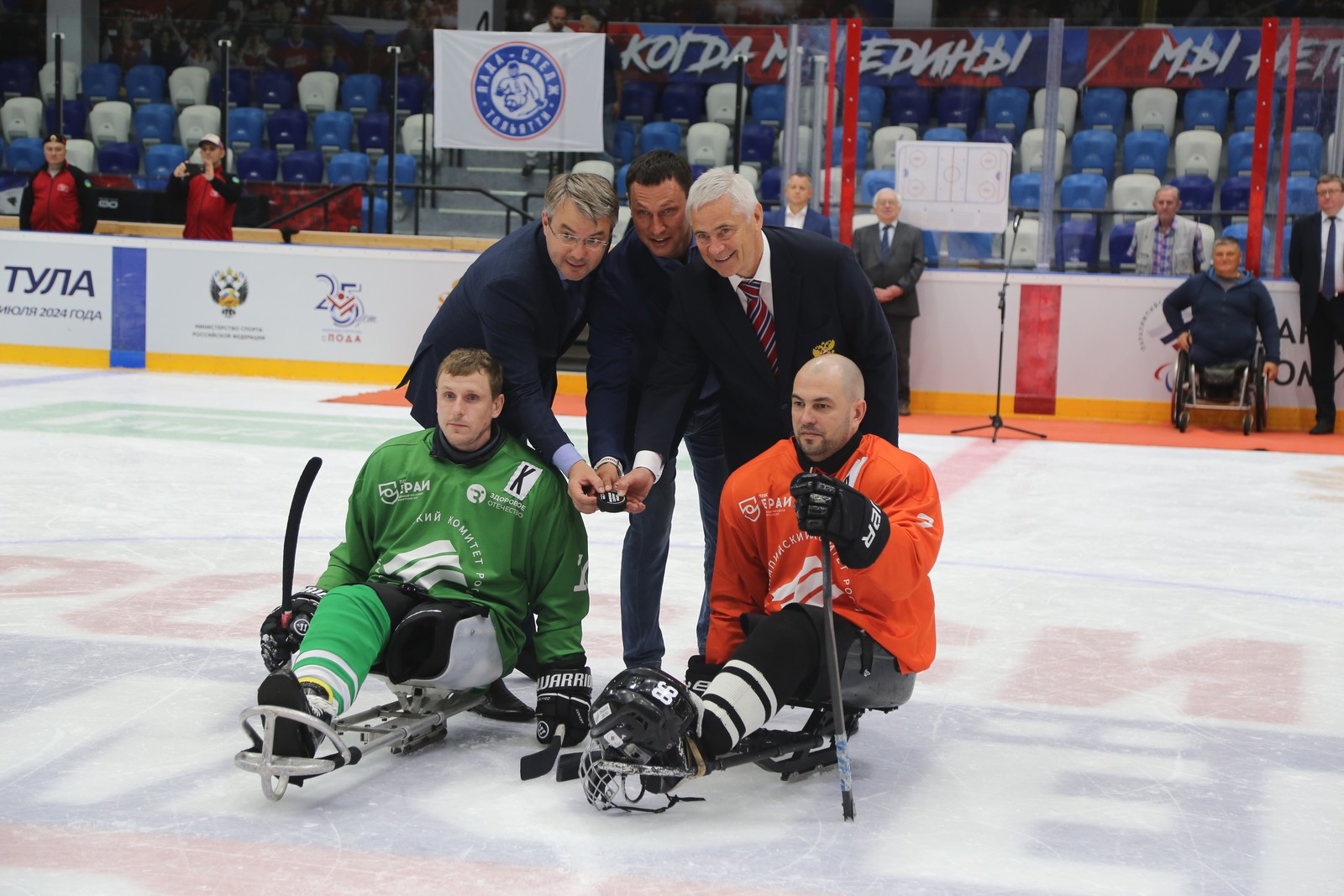 В Туле состоялось открытие первых соревнований по следж-хоккею среди ветеранов СВО «Герои нашего времени»