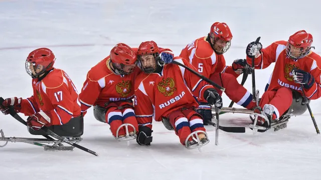 МИР 24: Звезды российского хоккея провели благотворительный матч в поддержку паралимпийской сборной