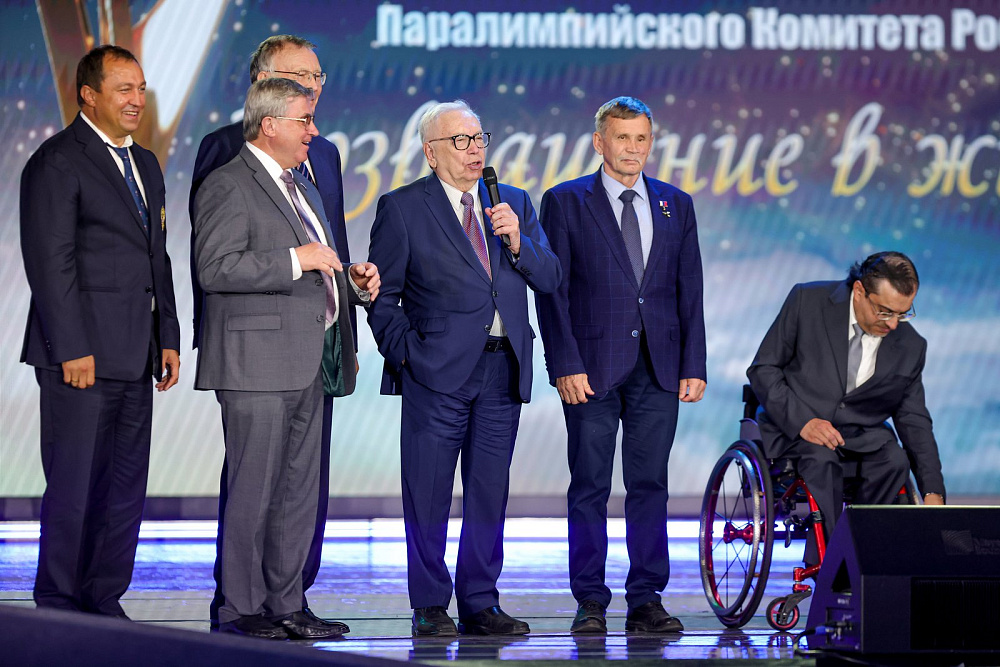 XX юбилейная торжественная церемония награждения премией ПКР «Возвращение в жизнь», посвященная 30-летию ПКР, состоялась в Государственном Кремлевском дворце XX юбилейная торжественная церемония награждения премией ПКР «Возвращение в жизнь», посвященная 30-летию ПКР, состоялась в Государственном Кремлевском дворце