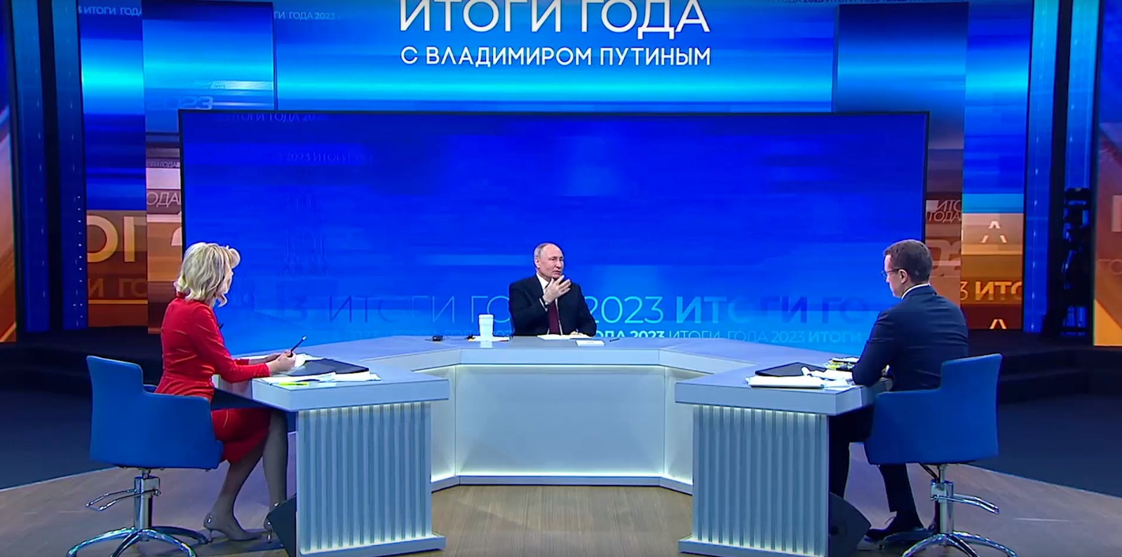 Президент РФ В.В. Путин ответил на вопрос о спорте от телеканала "Матч ТВ" во время прямой линии с гражданами и большой пресс-конференции