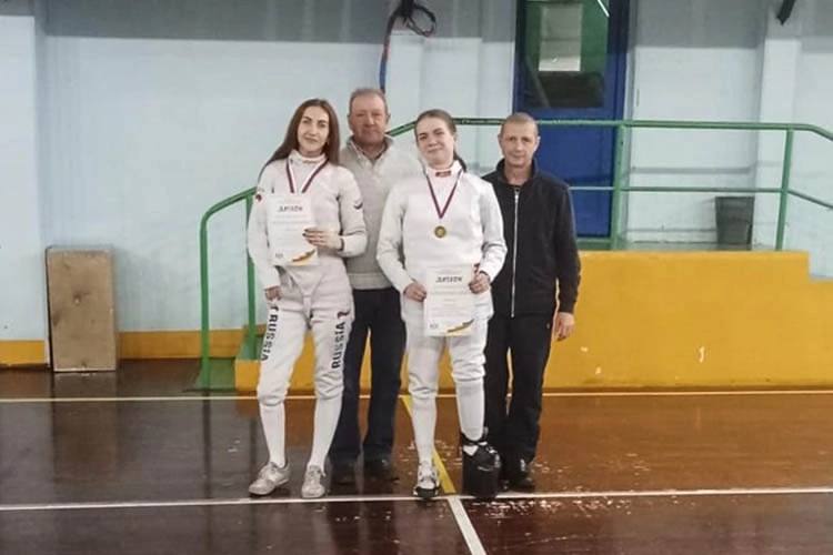 Определены победители и призеры чемпионата Сибирского федерального округа по фехтованию на колясках Определены победители и призеры чемпионата Сибирского федерального округа по фехтованию на колясках