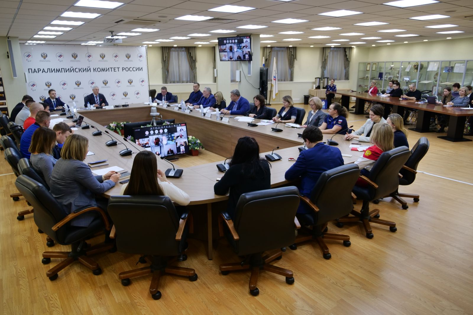 Президент ПКР П.А. Рожков в офисе Паралимпийского комитета России провел заседание Исполкома ПКР