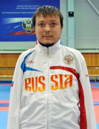Виктор Александров