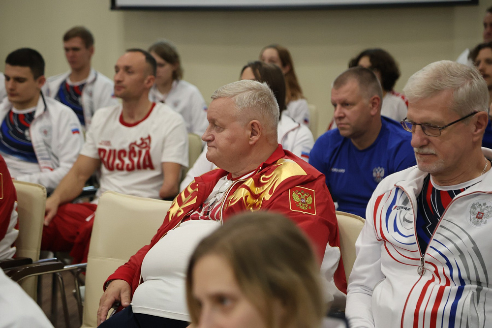 Президент ПКР П.А. Рожков встретился с паралимпийской сборной командой России по плаванию в преддверии чемпионата Европы Президент ПКР П.А. Рожков встретился с паралимпийской сборной командой России по плаванию в преддверии чемпионата Европы