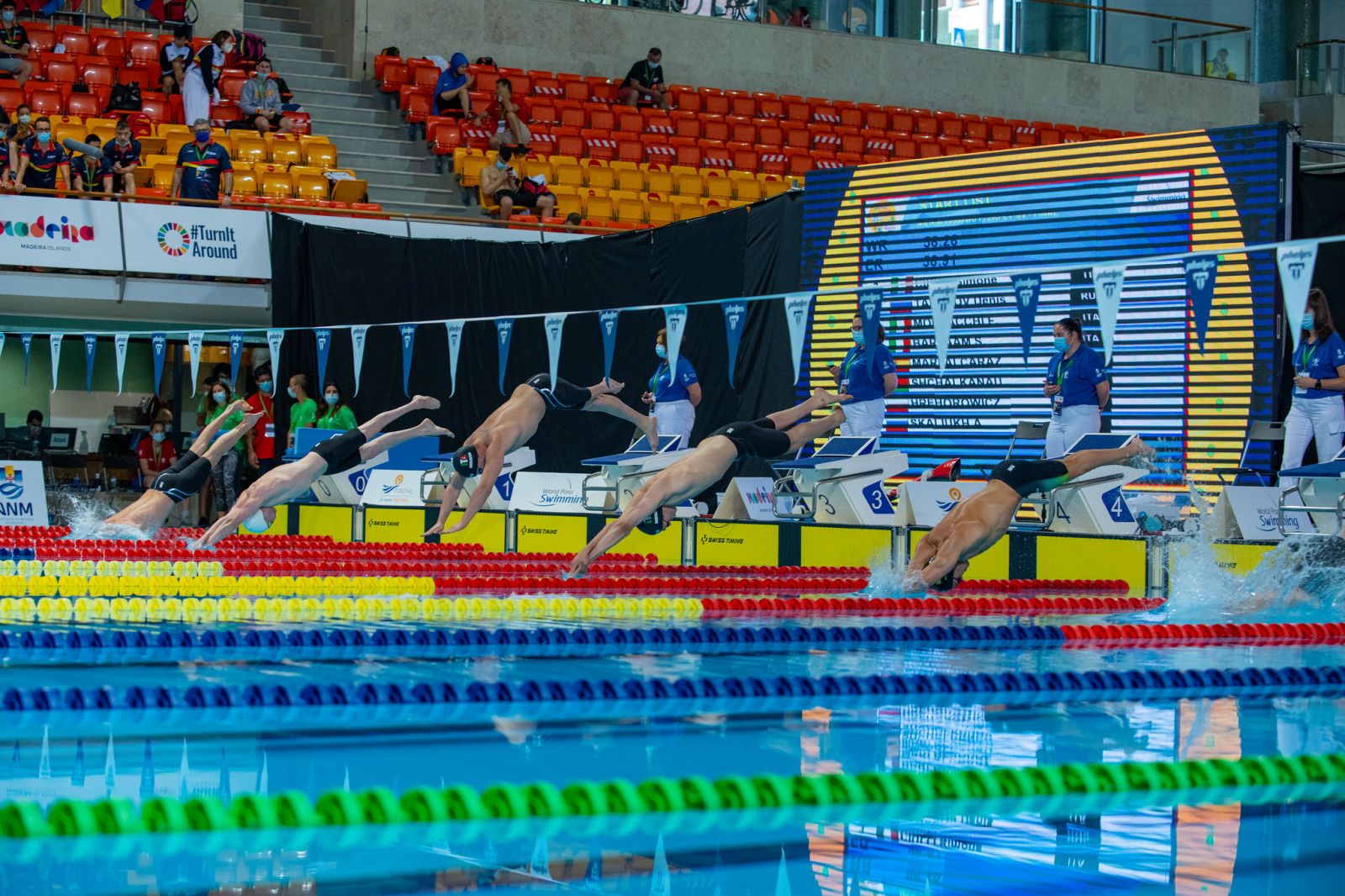 Сборная команда России по плаванию завоевала 11 золотых, 12 серебряных и 12 бронзовых медалей по итогам трех дней открытого чемпионата Европы по плаванию МПК
