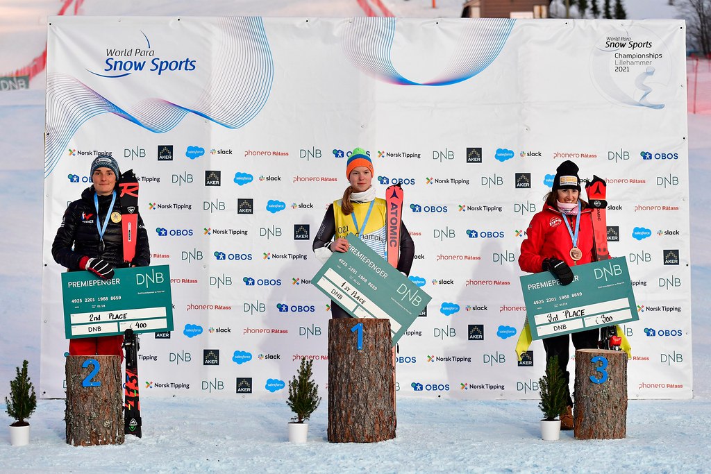 Горнолыжница Ворончихина выиграла чемпионат мира в суперкомбинации, Бугаев завоевал серебро
