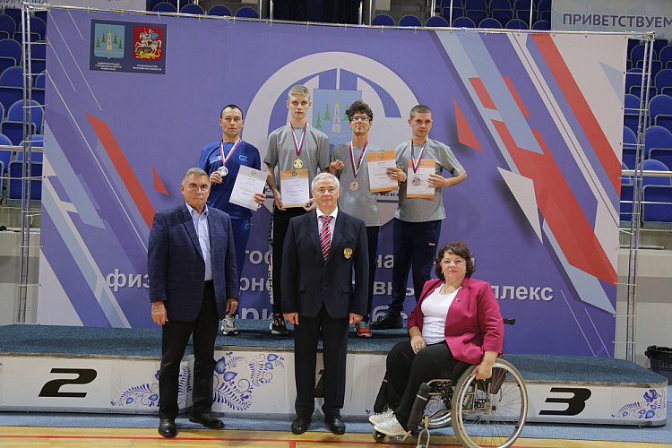 П.А. Рожков в г. Раменском принял участие в просмотре соревнований и церемонии награждения победителей и призеров Всероссийских соревнований по парабадминтону