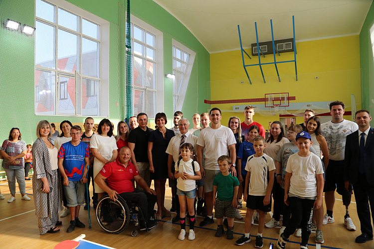 ПКР и Министерство спорта Белгородской области в г. Белгороде провели Паралимпийский урок и мастер-классы для детей с ПОДА