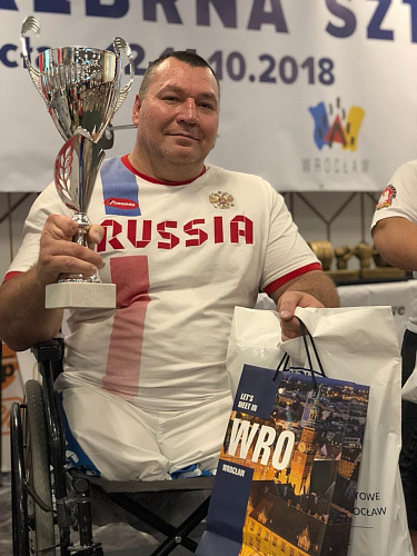 9 золотых, 4 серебряные и 3 бронзовые медали завоевали российские спортсмены на международных соревнованиях по пауэрлифтингу спорта лиц с ПОДА в Польше