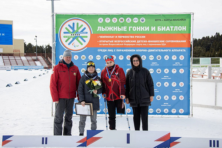В Ханты-Мансийске определены победители и призеры главного старта по лыжным гонкам и биатлону спорта лиц с ПОДА спортивного сезона 2023 года