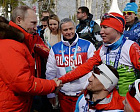 Президент  России Владимир Путин в г. Сочи посетил соревнования по  лыжным гонкам с участием российских спортсменов. Наши паралимпийцы  завоевали 2 золотые медали в смешанной и открытой эстафетах