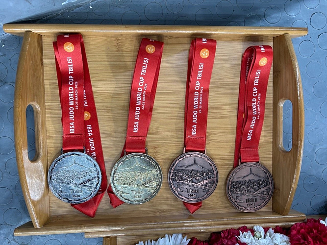 3 золотые, 2 серебряные и 1 бронзовая медаль – российские дзюдоисты спорта слепых завершили выступление на этапе Кубка мира в Грузии