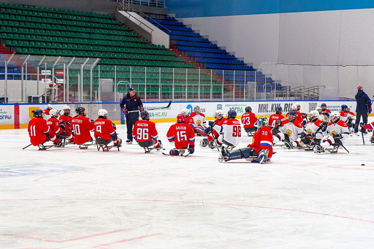 В Ханты-Мансийске стартовали международные соревнования «Кубок Континента 2025» по следж-хоккею
