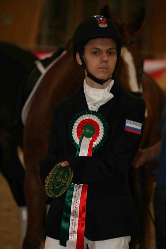 Сборная команда России по конному спорту среди лиц с поражением опорно-двигательного аппарата завоевала 3 золотые, 2 серебряные и 2 бронзовые медали в квалификационных соревнованиях для отбора на чемпионат мира