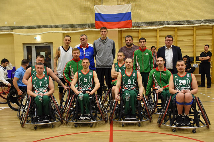 А.А. Строкин вместе с президентом Российской федерации баскетбола А.Г. Кириленко в д. Парамоново (Московская область) приняли участие в церемонии открытия 1 круга чемпионата России по баскетболу на колясках