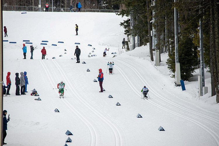 В Ханты-Мансийске определены победители и призеры главного старта по лыжным гонкам и биатлону спорта лиц с ПОДА спортивного сезона 2023 года