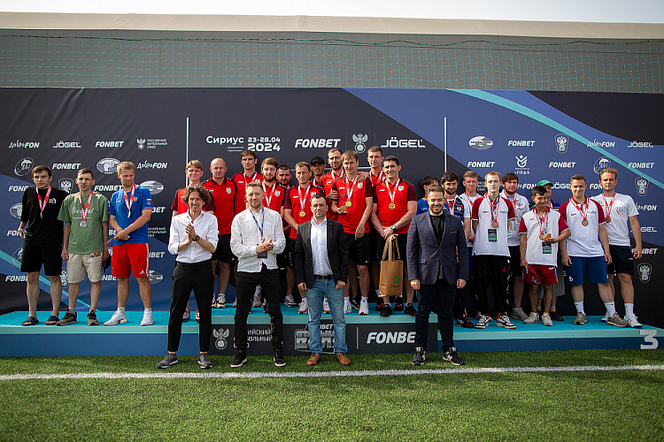 Генеральный секретарь ПКР, 5-кратный чемпион Паралимпийских игр А.А. Строкин принял участие в церемониях награждения и закрытия ежегодного фестиваля футбола для людей с инвалидностью и ОВЗ «FONBET Стальная воля»