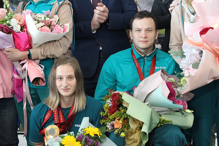 В Челябинске встретили участников Паралимпийских игр-2024 в Париже