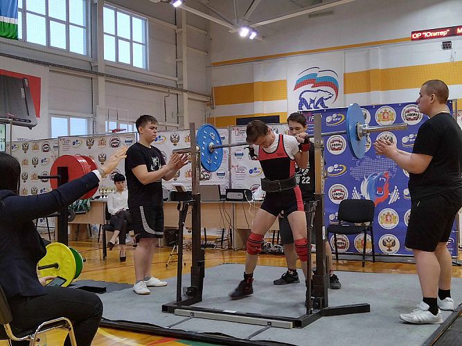 Определены победители и призеры Кубка России по пауэрлифтингу спорта лиц с ИН