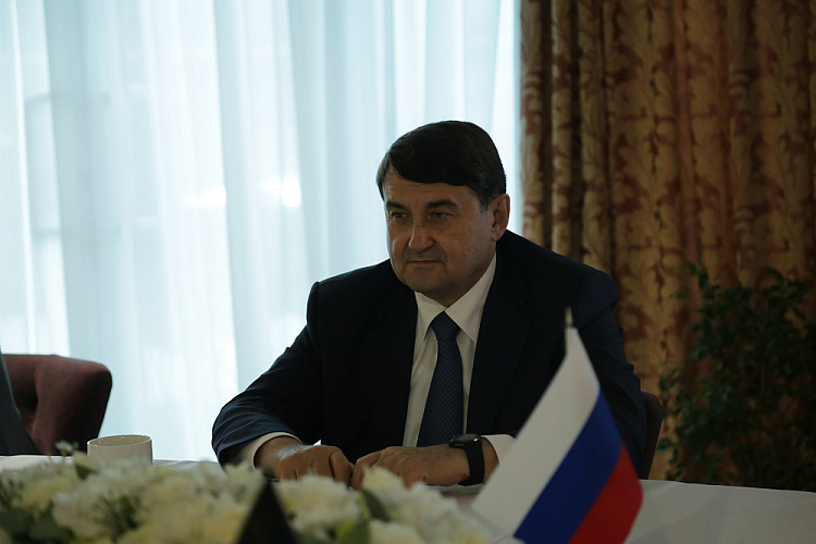 В Сочи в рамках Летних Игр Паралимпийцев «Мы вместе. Спорт» состоялась встреча И.Е. Левитина с представителями зарубежных команд