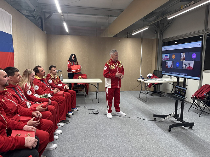 8 золотых, 1 серебряную и 3 бронзовые медали завоевала Паралимпийская команда России на XIV Паралимпийских зимних играх в Италии