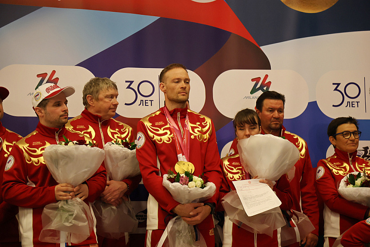 В аэропорту «Внуково» торжественно встретили паралимпийскую сборную России после XIV Паралимпийских зимних игр в Италии