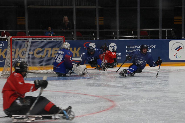 Во Владивостоке завершился Кубок «Герои нашего времени» по следж-хоккею среди ветеранов СВО Во Владивостоке завершился Кубок «Герои нашего времени» по следж-хоккею среди ветеранов СВО