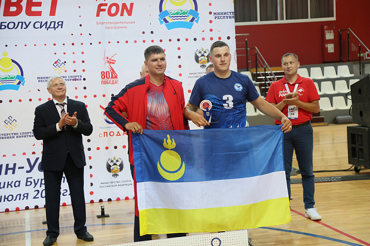 Команда Бурятии выиграла Кубок Фонбет по волейболу сидя среди ветеранов СВО