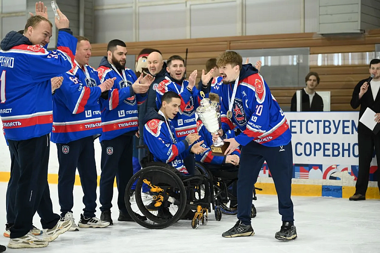 СХК «АКМ-следж» - победитель чемпионата России по следж-хоккею в дивизионе «Высшая лига» СХК «АКМ-следж» - победитель чемпионата России по следж-хоккею в дивизионе «Высшая лига»