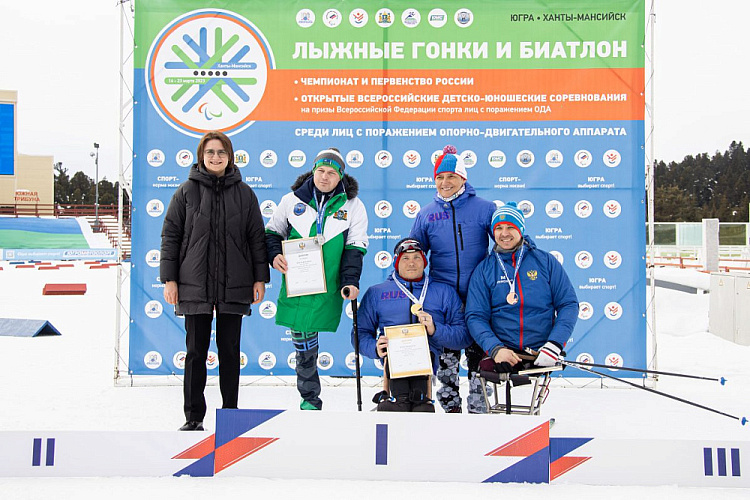 В Ханты-Мансийске определены победители и призеры главного старта по лыжным гонкам и биатлону спорта лиц с ПОДА спортивного сезона 2023 года