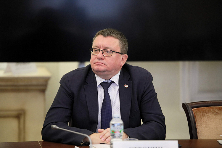 Генеральный секретарь ПКР, 5-кратный чемпион Паралимпийских игр А.А. Строкин в Общественной палате РФ принял участие в первом заседании Общественного совета при Министерстве спорта РФ в новом составе Генеральный секретарь ПКР, 5-кратный чемпион Паралимпийских игр А.А. Строкин в Общественной палате РФ принял участие в первом заседании Общественного совета при Министерстве спорта РФ в новом составе