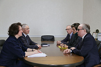 П.А. Рожков в офисе ПКР встретился с президентом Всероссийского общества слепых В.В. Сипкиным