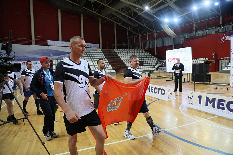 Команда Бурятии выиграла Кубок Фонбет по волейболу сидя среди ветеранов СВО