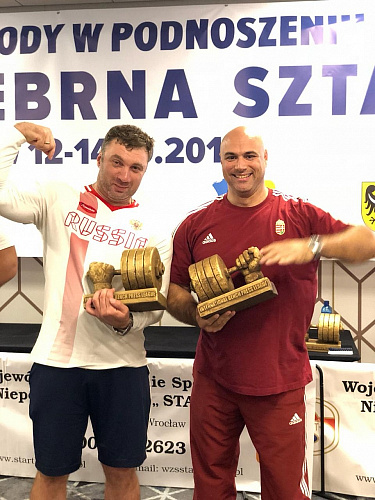 9 золотых, 4 серебряные и 3 бронзовые медали завоевали российские спортсмены на международных соревнованиях по пауэрлифтингу спорта лиц с ПОДА в Польше