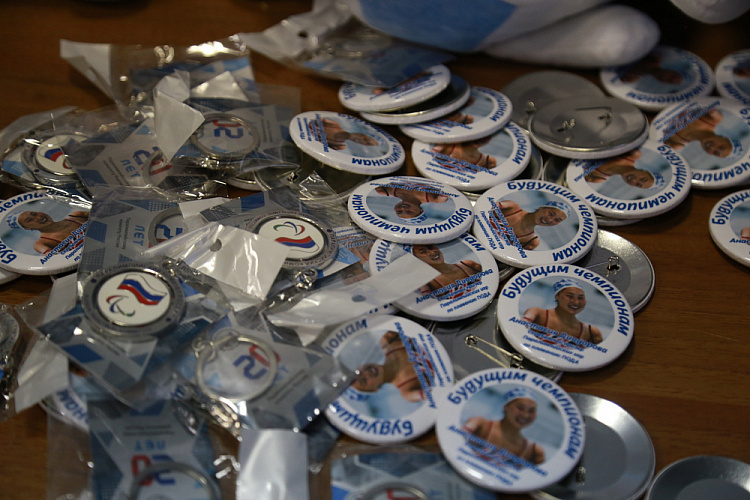 П.А. Рожков совместно с чемпионами и призерами Паралимпийских игр, в г. Дзержинске провели Паралимпийский урок для учеников Дзержинской специальной коррекционной школы