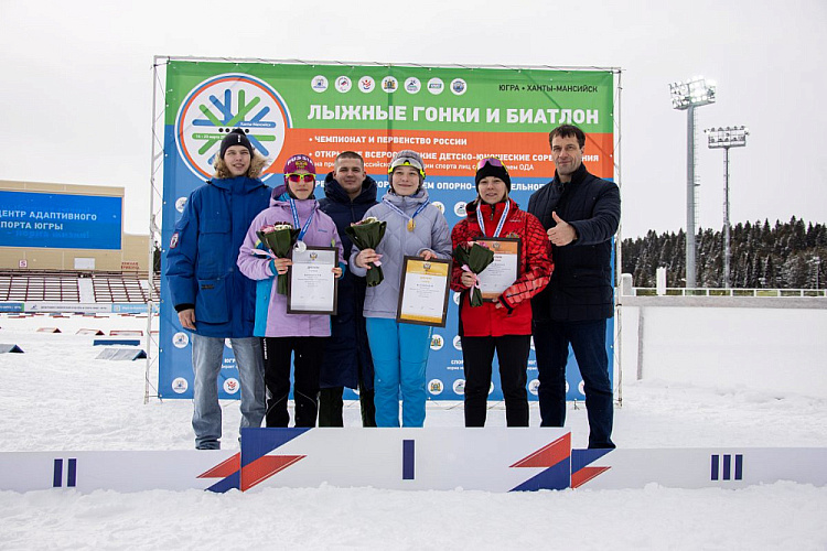 В Ханты-Мансийске определены победители и призеры главного старта по лыжным гонкам и биатлону спорта лиц с ПОДА спортивного сезона 2023 года