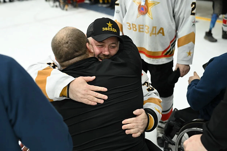 СХК «АКМ-следж» - победитель чемпионата России по следж-хоккею в дивизионе «Высшая лига» СХК «АКМ-следж» - победитель чемпионата России по следж-хоккею в дивизионе «Высшая лига»