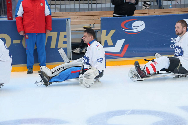 Во Владивостоке завершился Кубок «Герои нашего времени» по следж-хоккею среди ветеранов СВО Во Владивостоке завершился Кубок «Герои нашего времени» по следж-хоккею среди ветеранов СВО