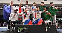 Сборная команда России по фехтованию на колясках завоевала 7 золотых, 7 серебряных и 11 бронзовых медалей и заняла первое общекомандное место на чемпионате мира в Италии